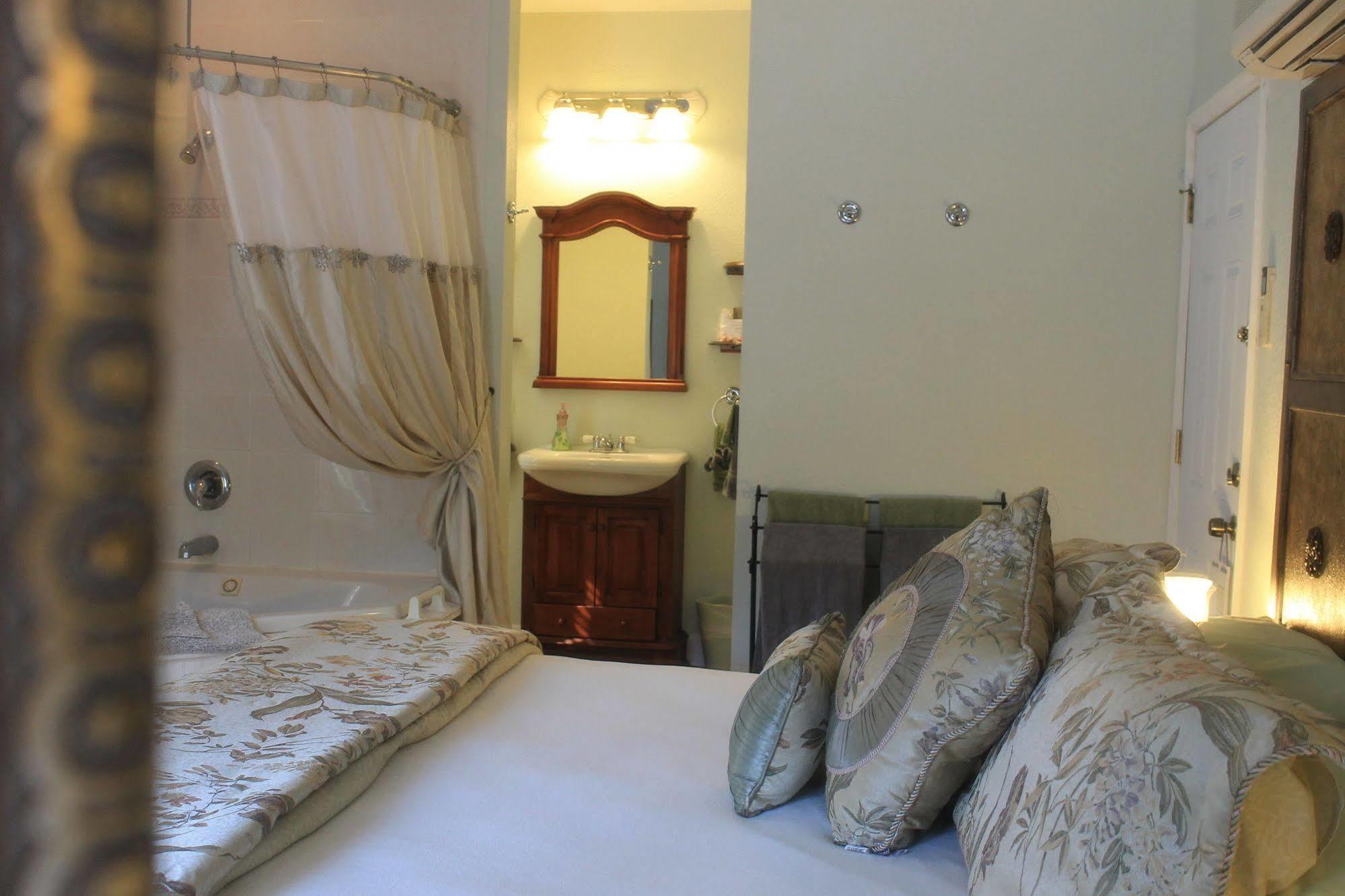 Victorian House Bed And Breakfast Сент Августин Екстериор снимка